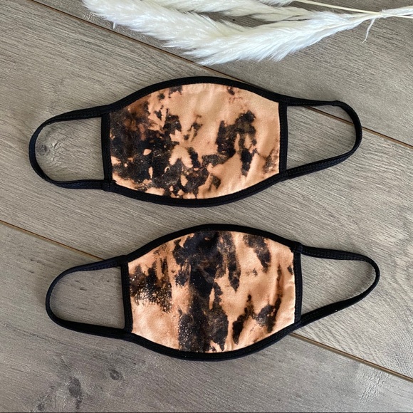 Face Mask Handmade Tie Dye - Picture 4 of 5